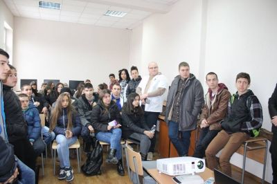 144 години Левски - Национална професионална гимназия по ветеринарна медицина Проф. д-р Д. Димов - Ловеч